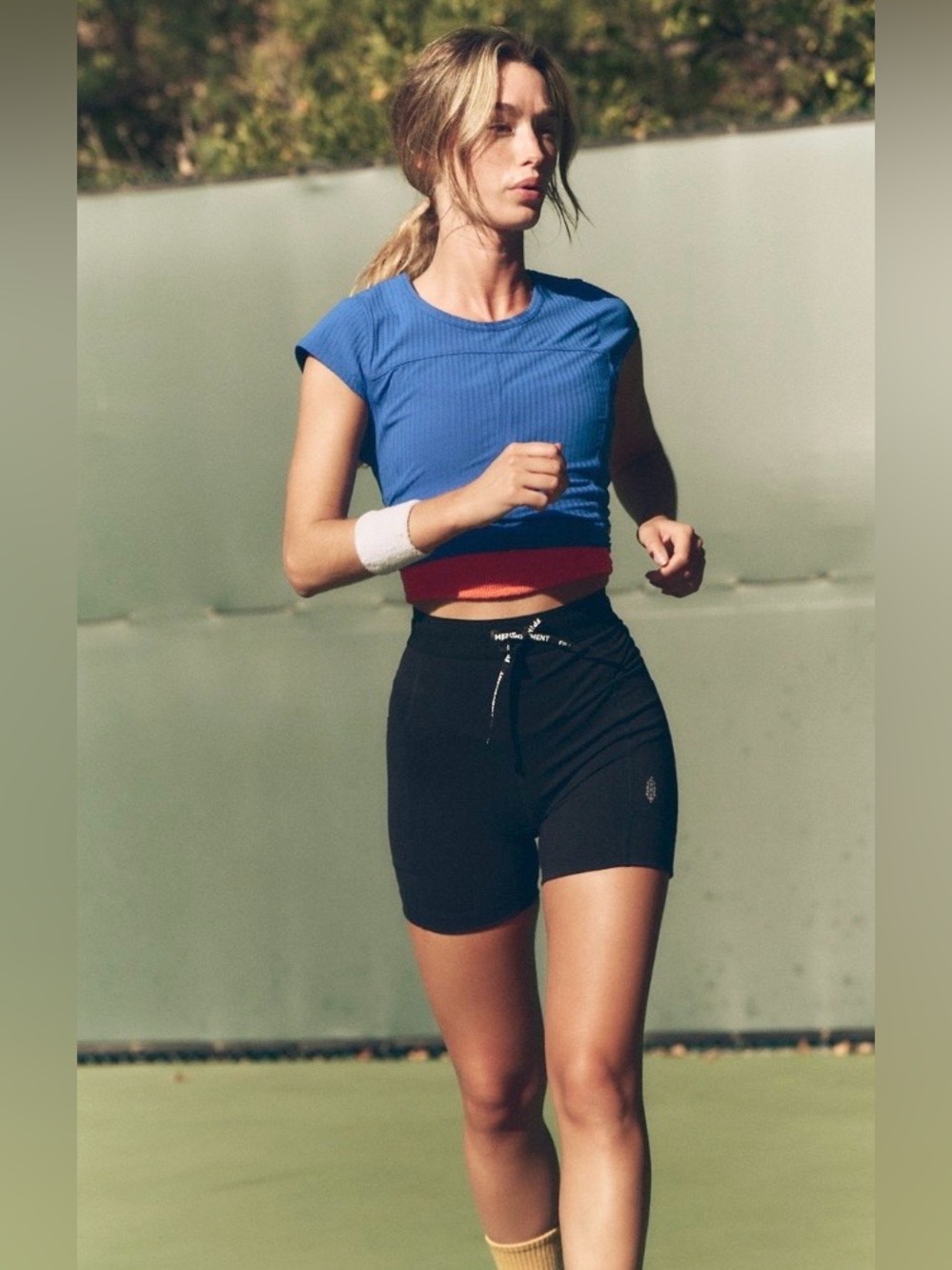NWT FREE PEOPLE MOVEMENT STREAMLINE RUN SHORTS BLACK